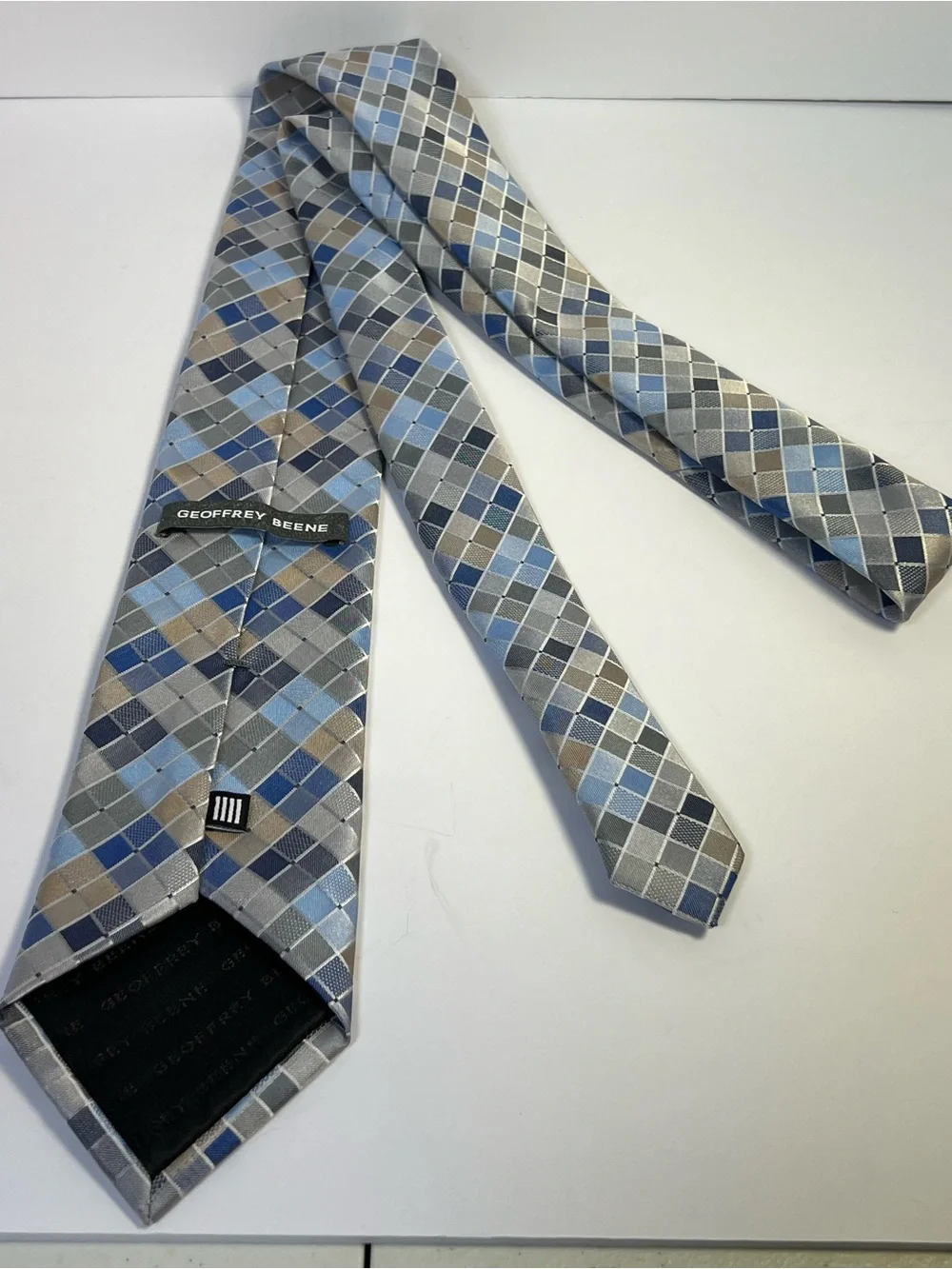 Geoffrey Beene Plaid Check Woven Men’s Tie Blue Gray Tan Polyester Geometric